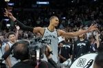 韦德：我就喜欢文班说&ldquo;我要拿MVP&rdquo; 现在大家互相都太客套了