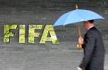 镜报:FIFA考虑世界杯赋予裁判更多权力,避免出现角球挤地铁情况