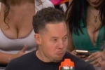 保护好嗓子!文班罚球时 直播镜头给到场边喝水解压的米奇教练