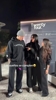略尴尬啊!女网红和恩佐夫妇合影后竟提出再单独和恩佐来一张😐