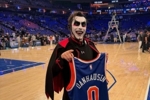 联动!WWE明星丹·豪森也前往MSG观战G3 还获赠特制球衣